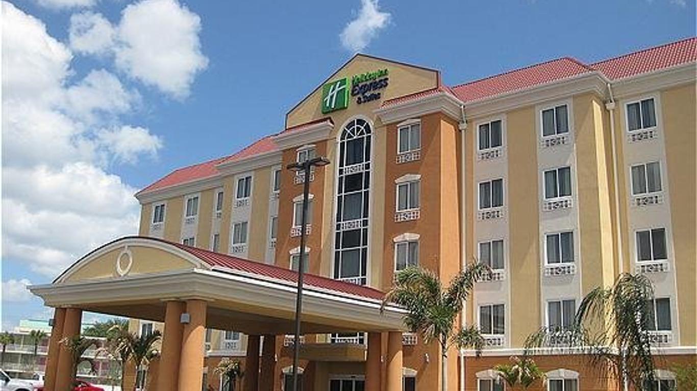 Holiday Inn Express & Suites Orlando South-Davenport