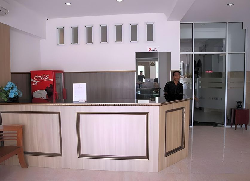 Front desk Photo