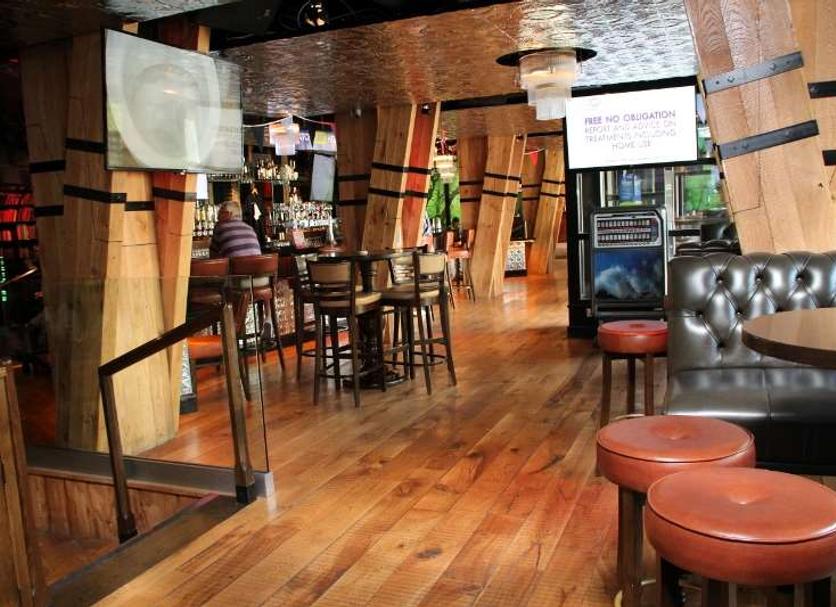 Bar Photo