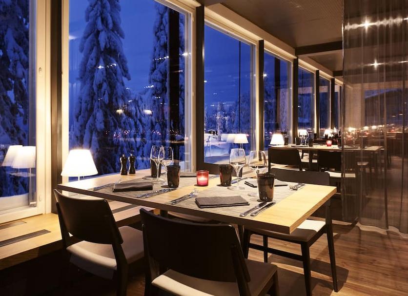 Restaurant Photo