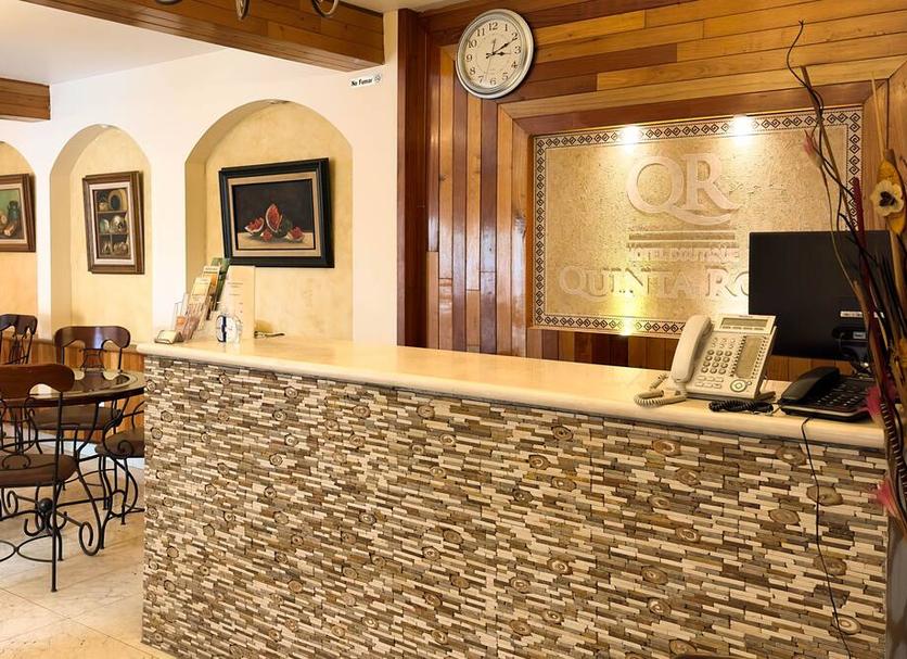 Front desk Photo