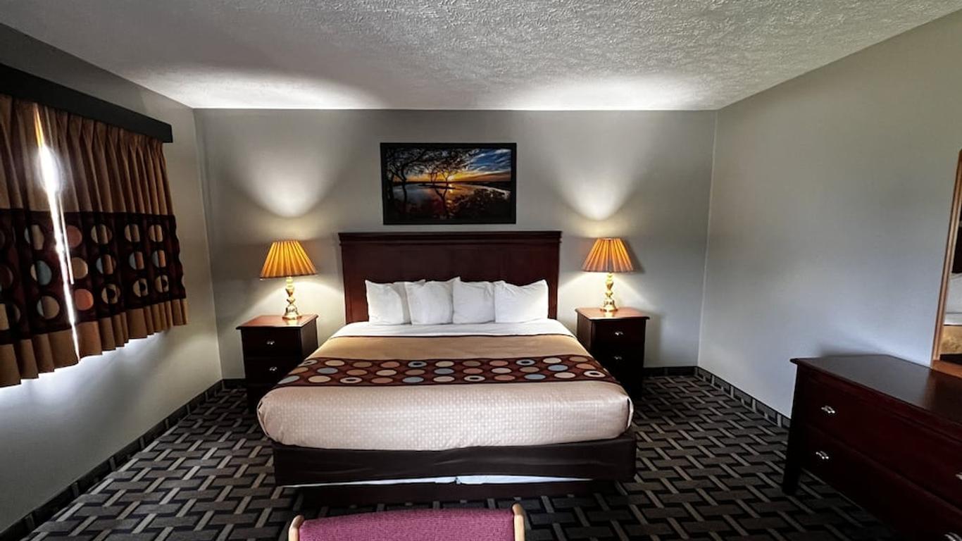 Sky Lodge Inn & Suites