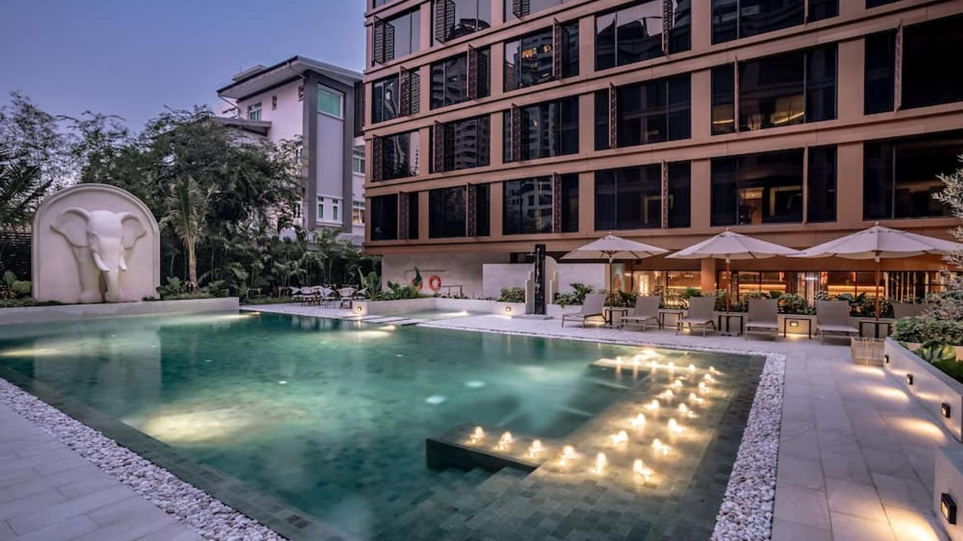 Nysa Hotel Bangkok Sukhumvit 11