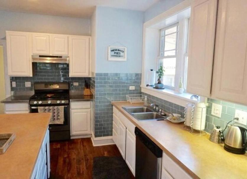 Kitchen Photo