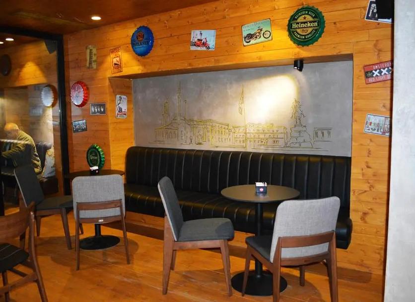 Restaurant Photo