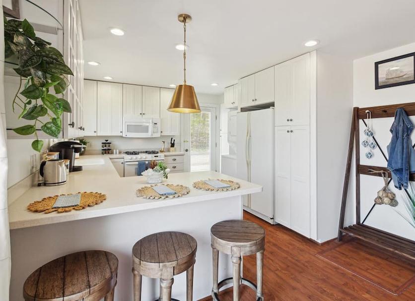 Kitchen Photo