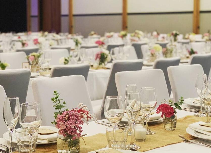 Banquet hall Photo