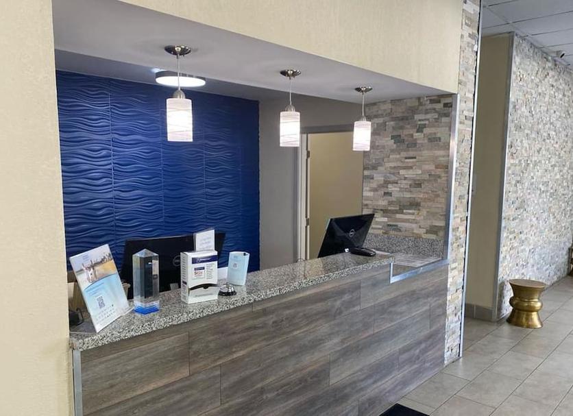 Front desk Photo