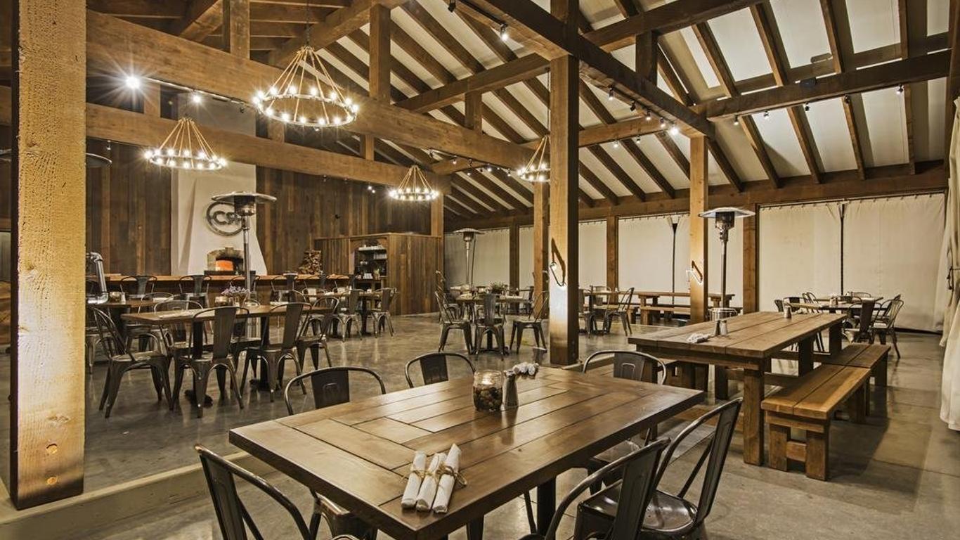 Conestoga Ranch Glamping Resort