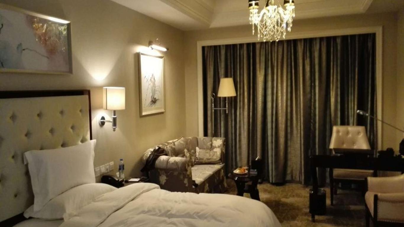 Yuncheng Jianguo Hotel