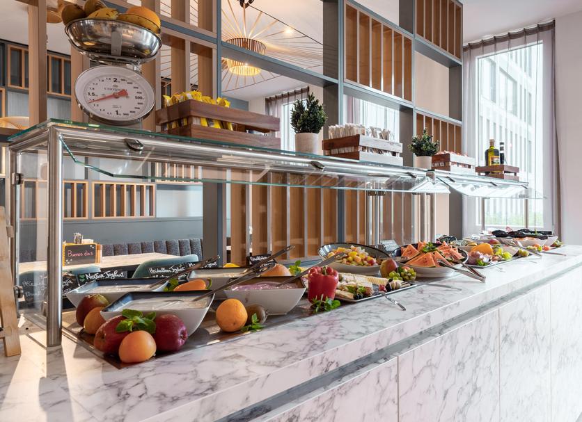 Buffet Photo