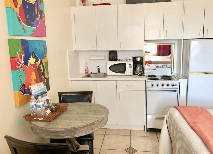 Kitchen Photo