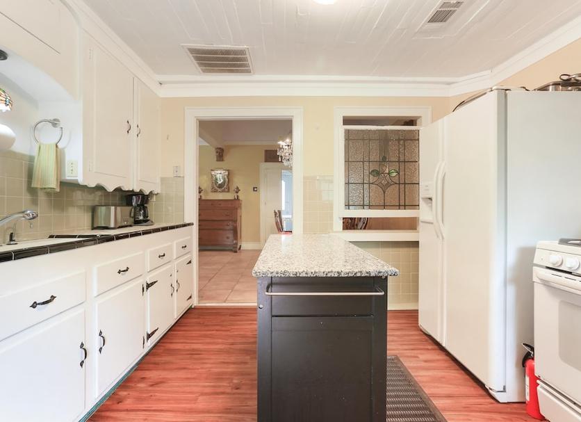 Kitchen Photo