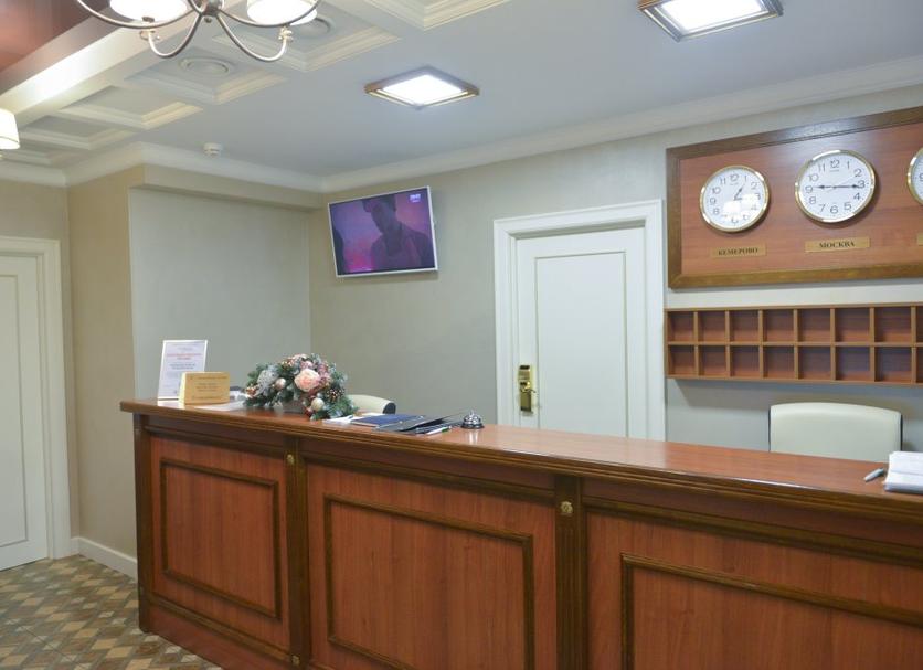 Front desk Photo