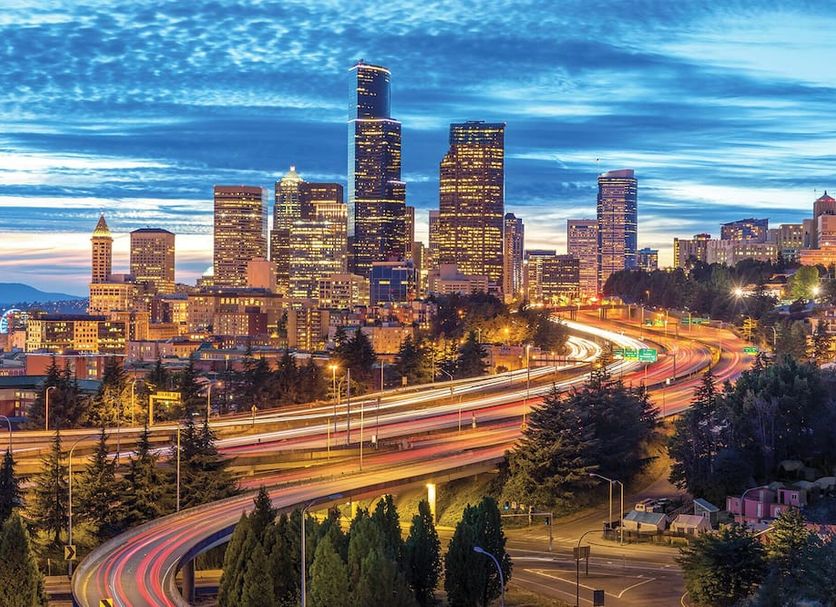 Worldmark Seattle - The Camlin in Seattle with skyline view and light trails at dusk