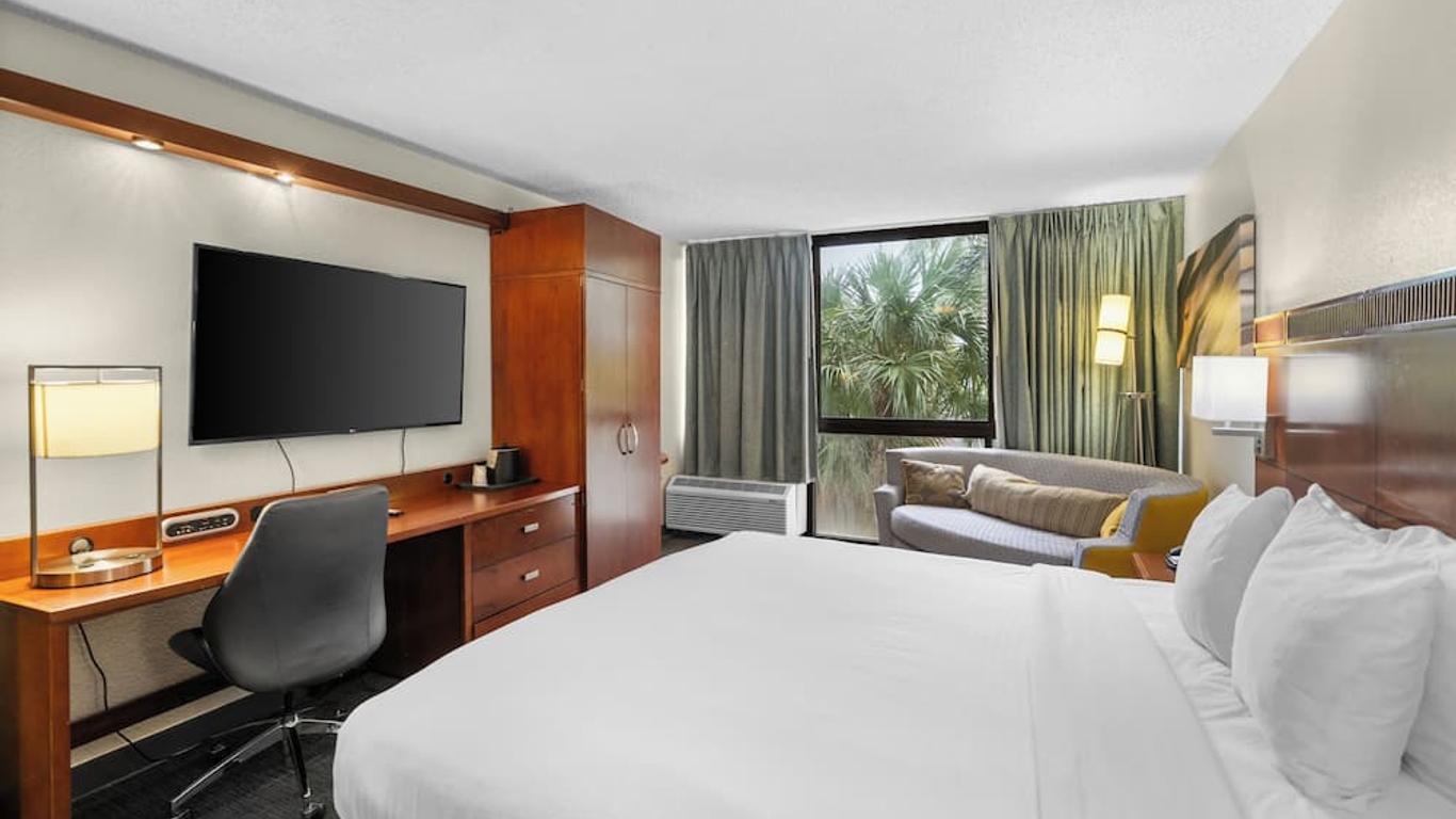 88 Palms Hotel & Event Center