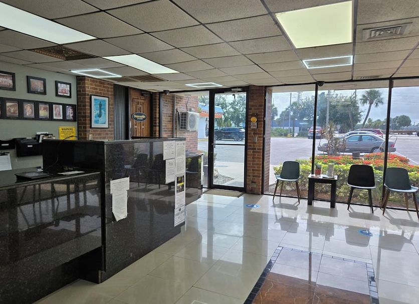 Front desk Photo