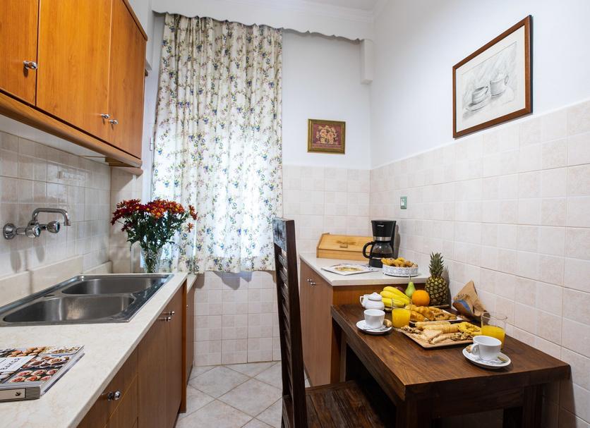 Kitchen Photo