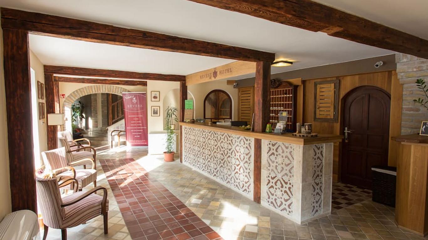 Revesz Hotel, Restaurant and Rosa Spa