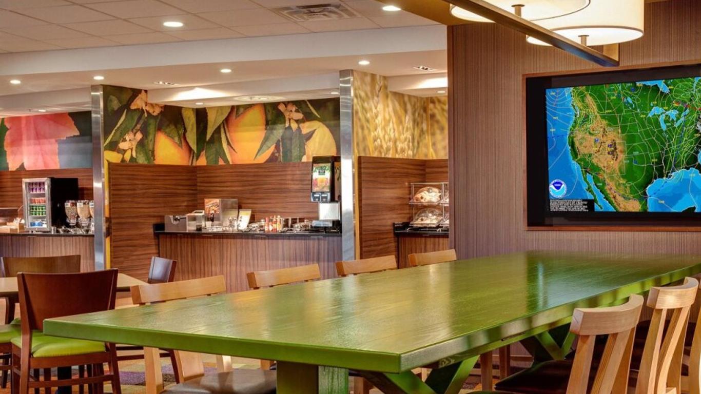 Fairfield Inn & Suites by Marriott St. Paul Northeast