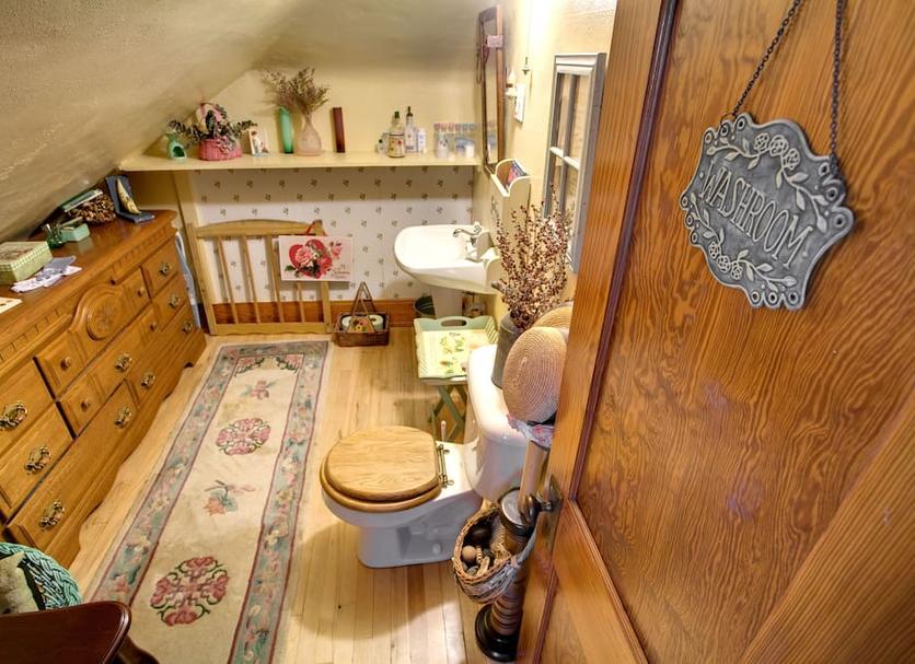 Bathroom Photo