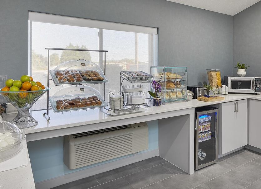 Buffet Photo