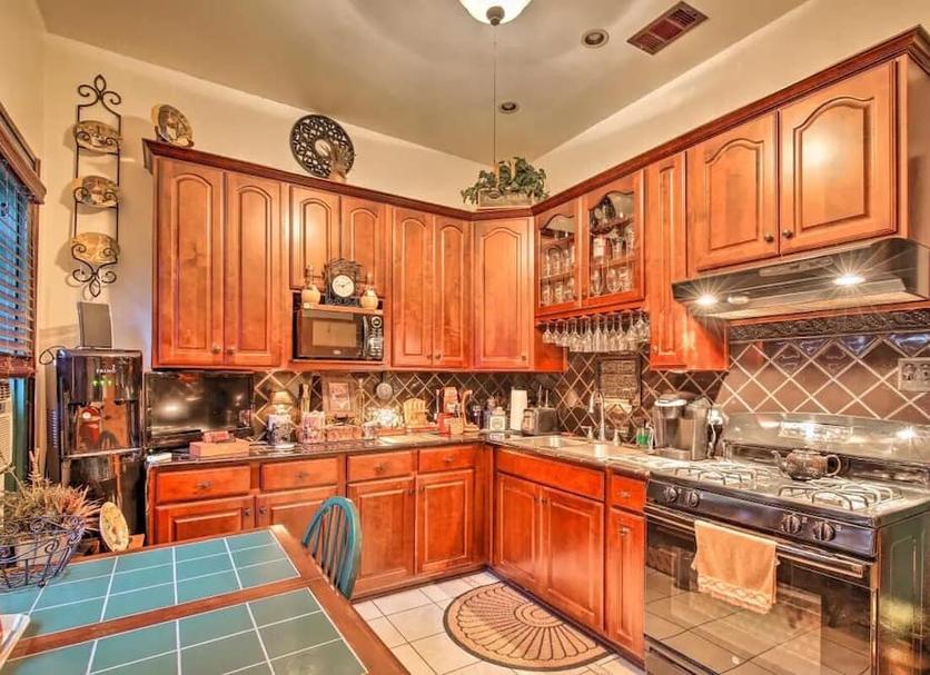 Kitchen Photo