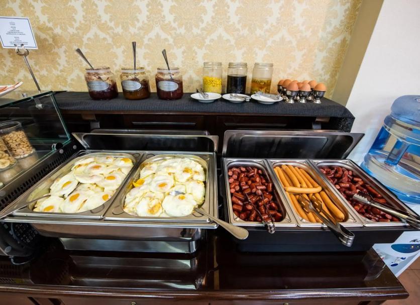 Buffet Photo