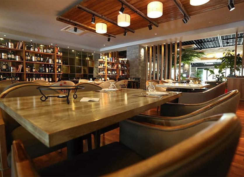 Bar Photo
