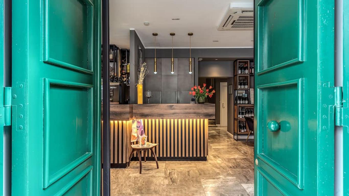 Apollo Boutique Hotel