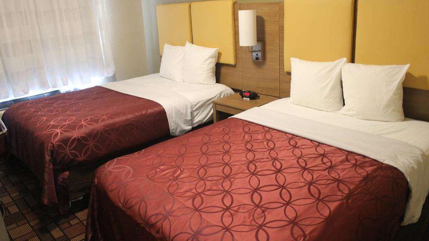 Days Inn by Wyndham Brooklyn Borough Park