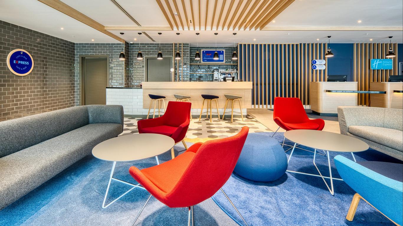 Holiday Inn Express Madrid - Airport