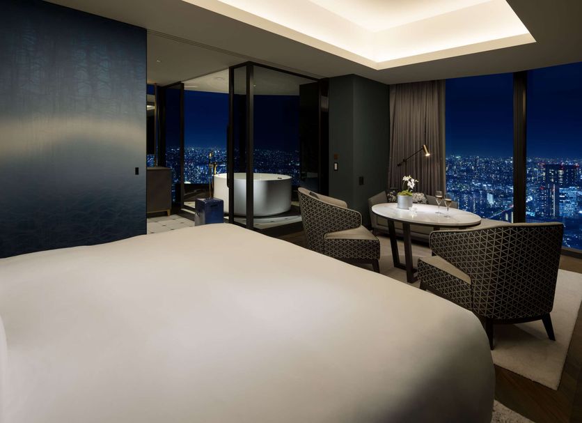 Bellustar Tokyo, A Pan Pacific Hotel room with panoramic Tokyo night skyline and soaking tub