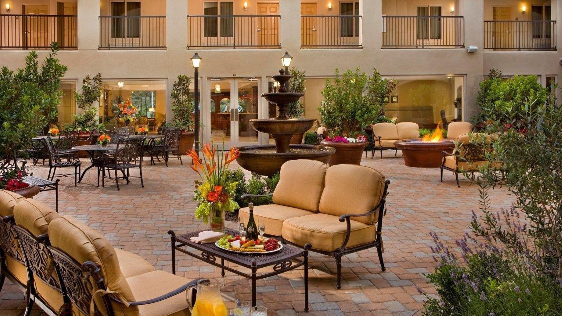 Ayres Hotel & Spa Mission Viejo from 98. Mission Viejo Hotel Deals