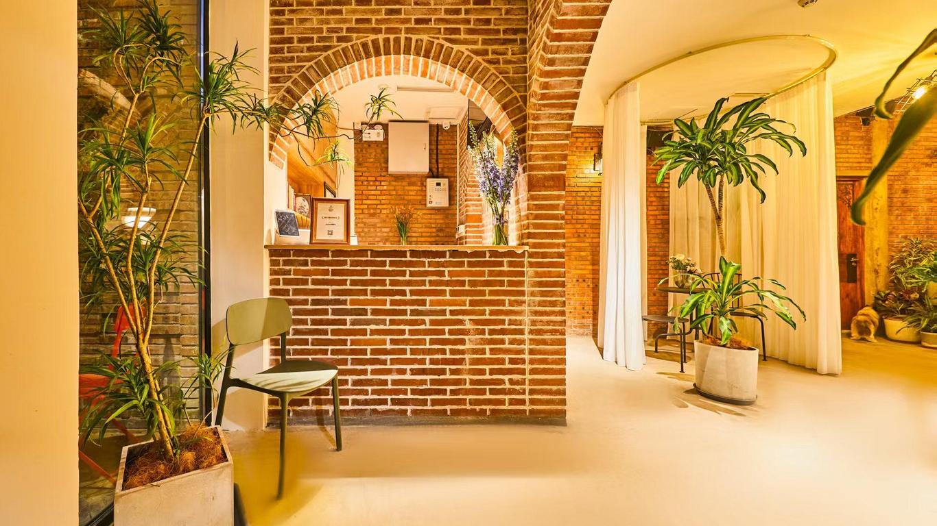 Puremind Loft Hotel