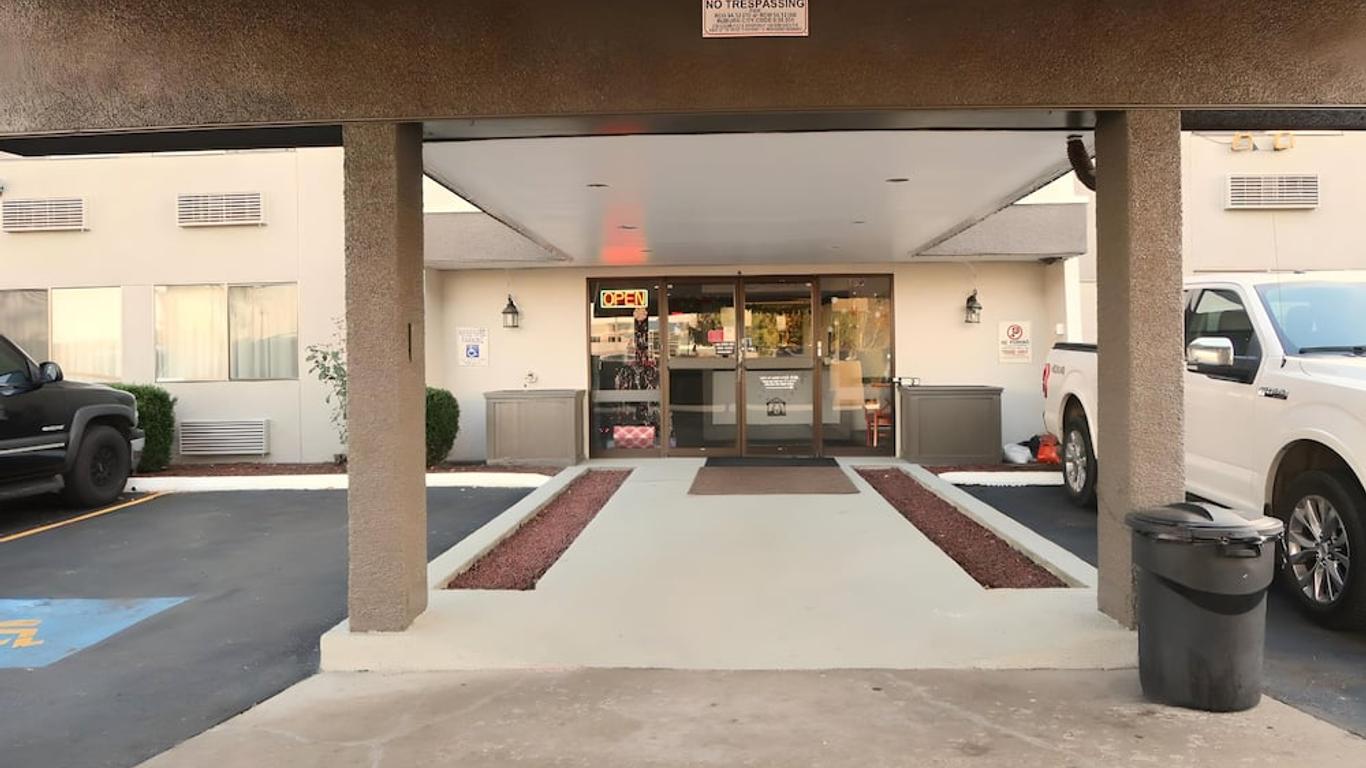 Economy Inn - Auburn