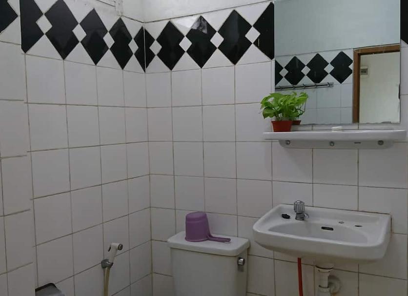 Bathroom Photo