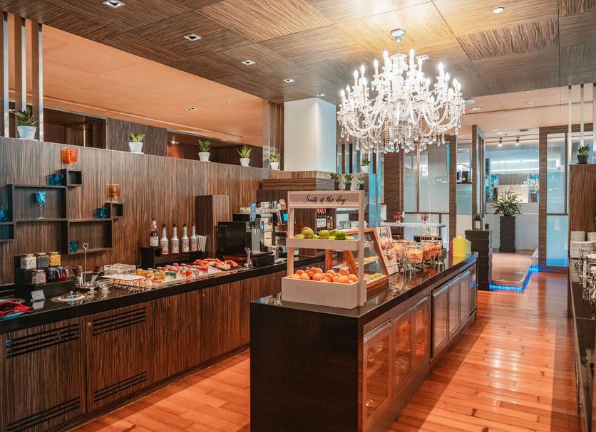 Buffet Photo
