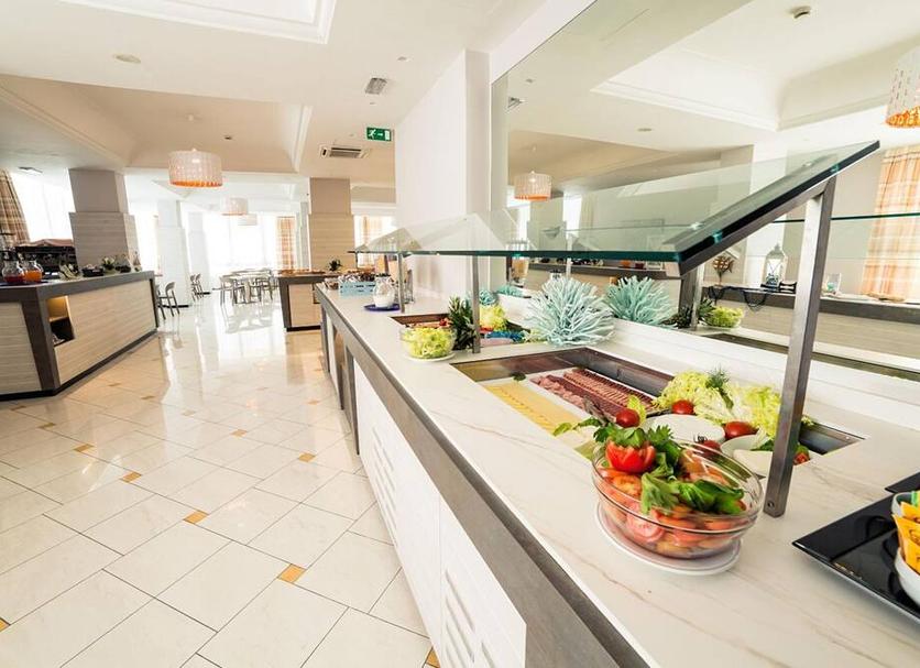 Buffet Photo