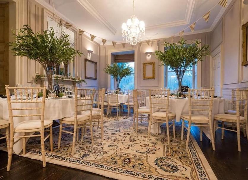 Banquet hall Photo