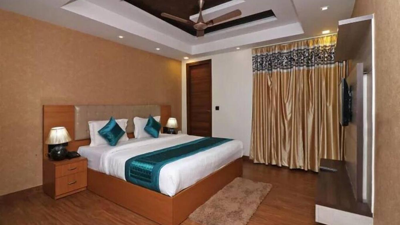 Hotel Palazzo Inn ( Pure-Veg )