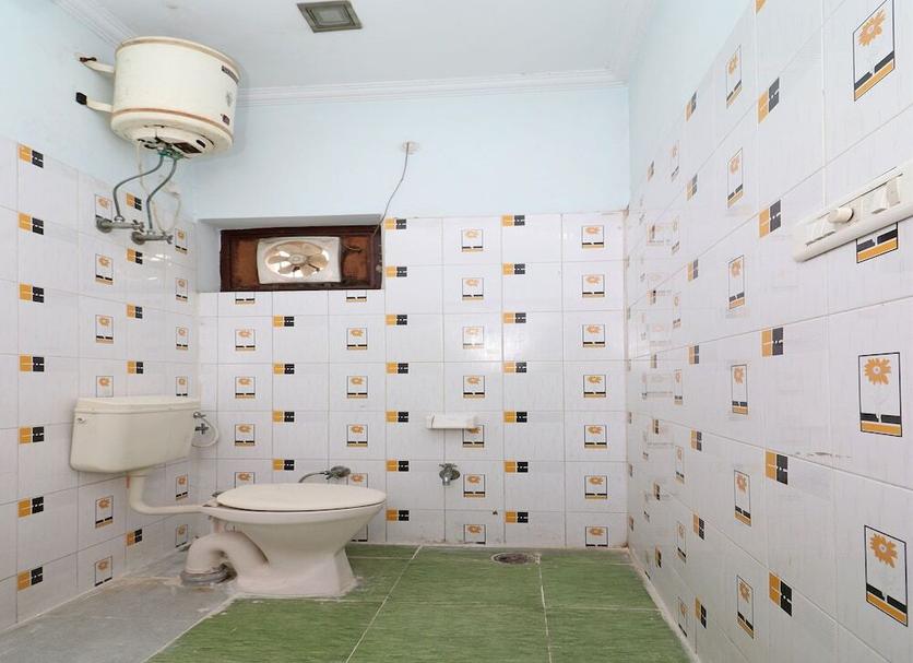 Bathroom Photo