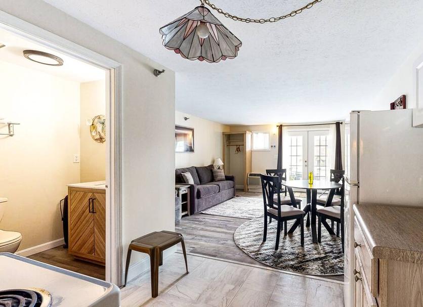 Dining room Photo