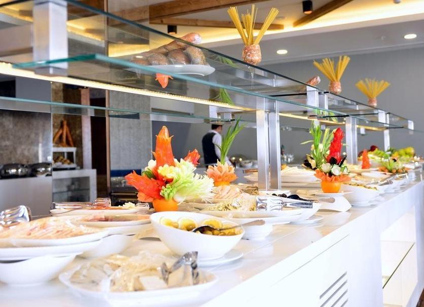 Buffet Photo