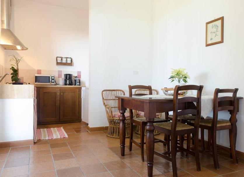 Dining room Photo
