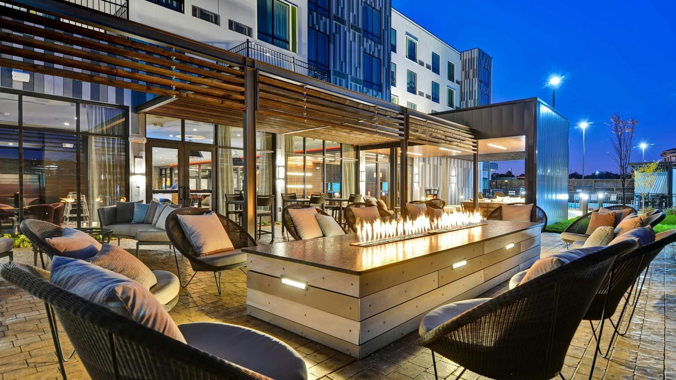 Courtyard by Marriott Bentonville Rogers Promenade