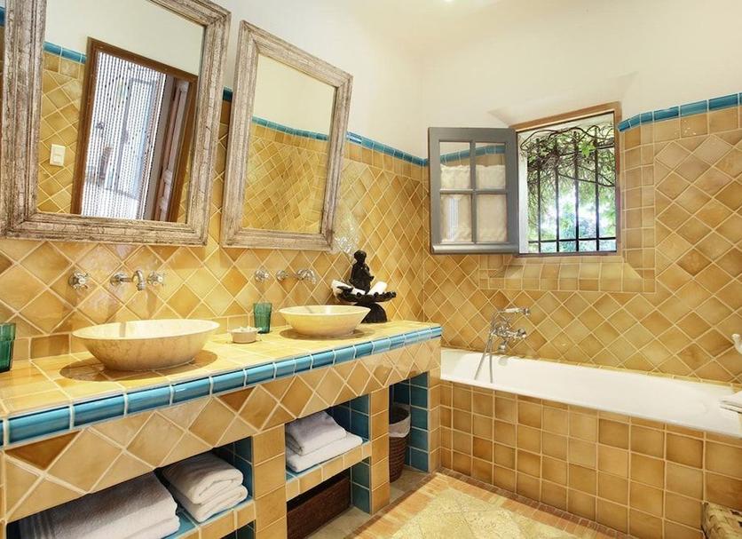 Bathroom Photo