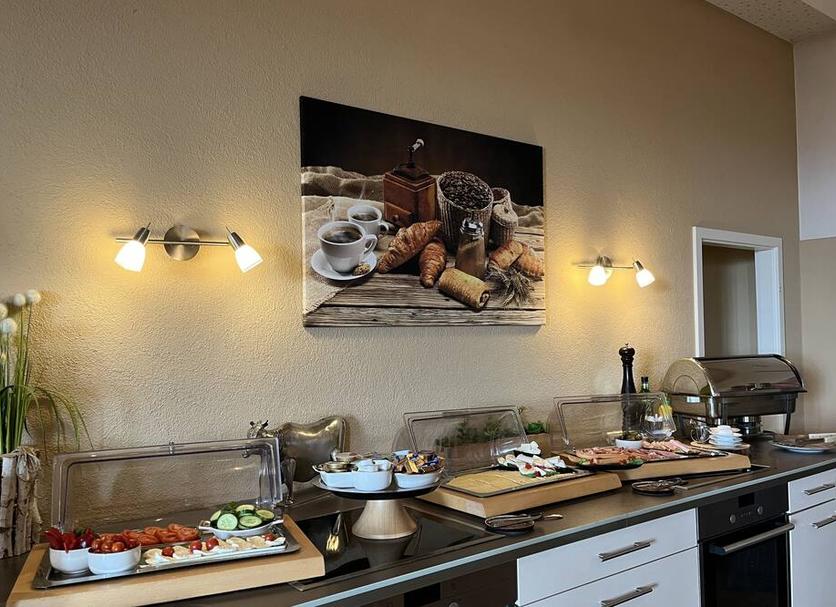 Buffet Photo