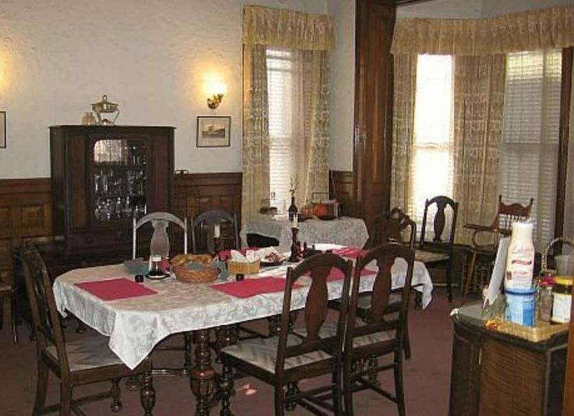 Dining room Photo