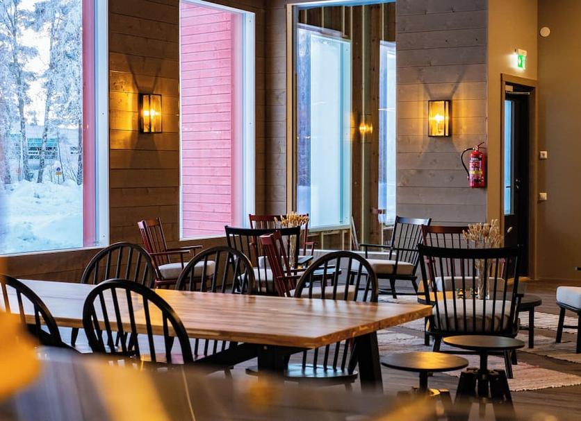 Restaurant Photo